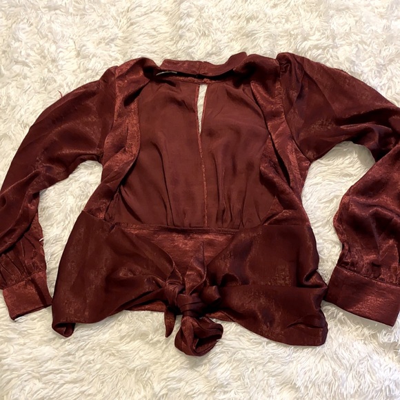 Ruby blouse open back - Picture 2 of 9